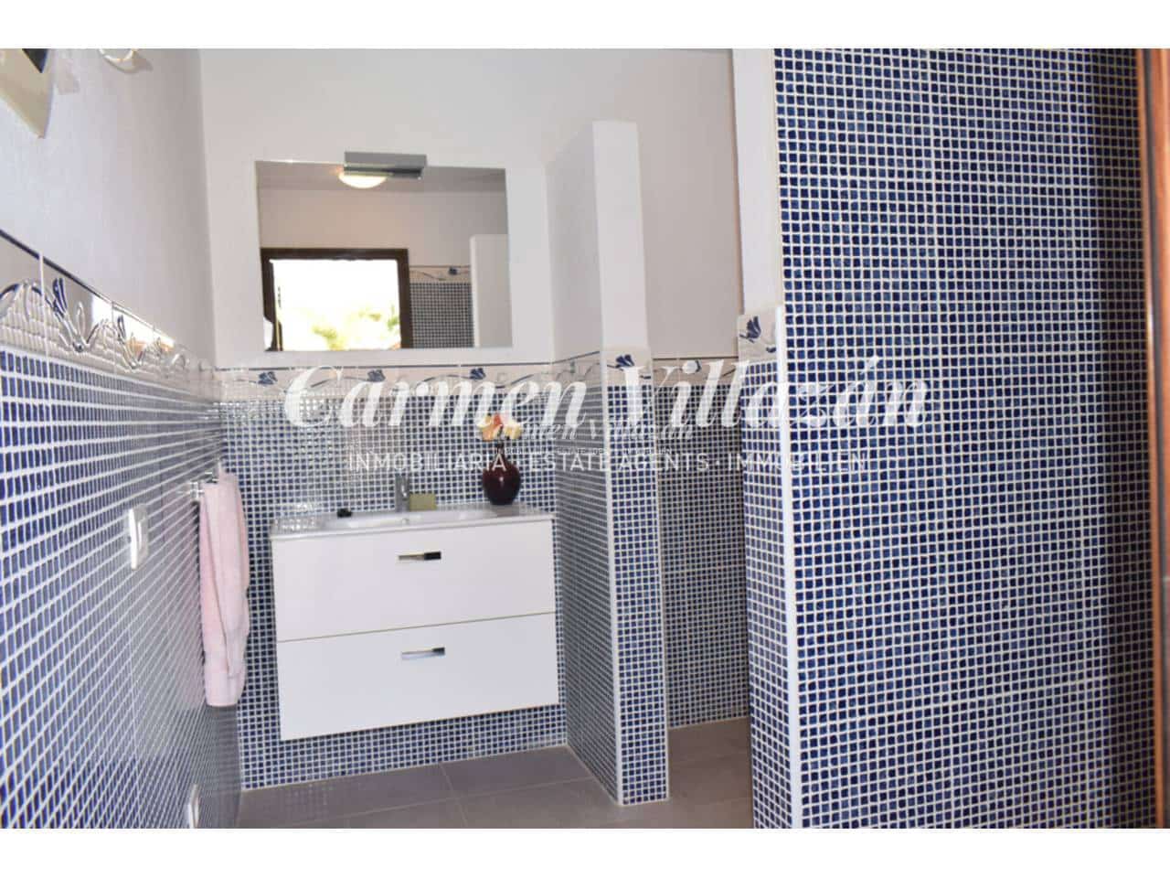 Chalet de 5 habitaciones en Lajares en venta con piscina garaje - 850.000 € (Ref: 9480606)