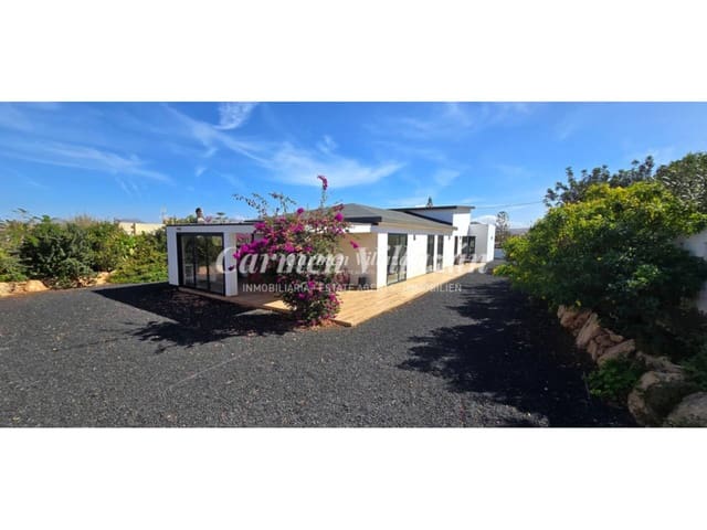 3 sovrum Villa till salu i Puerto del Rosario med garage - 650 000 € (Ref: 9480607)