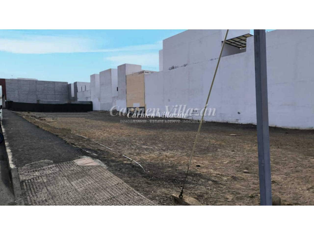 Solar/Parcela en Puerto del Rosario en venta - 330.000 € (Ref: 9480608)