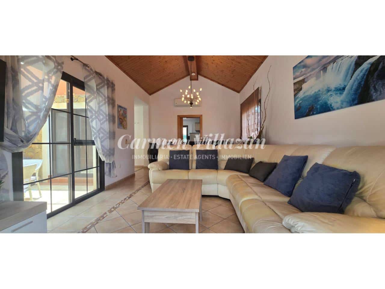 4 Zimmer Villa zu verkaufen in Caleta de Fuste mit Pool Garage - 565.000 € (Ref: 9480609)