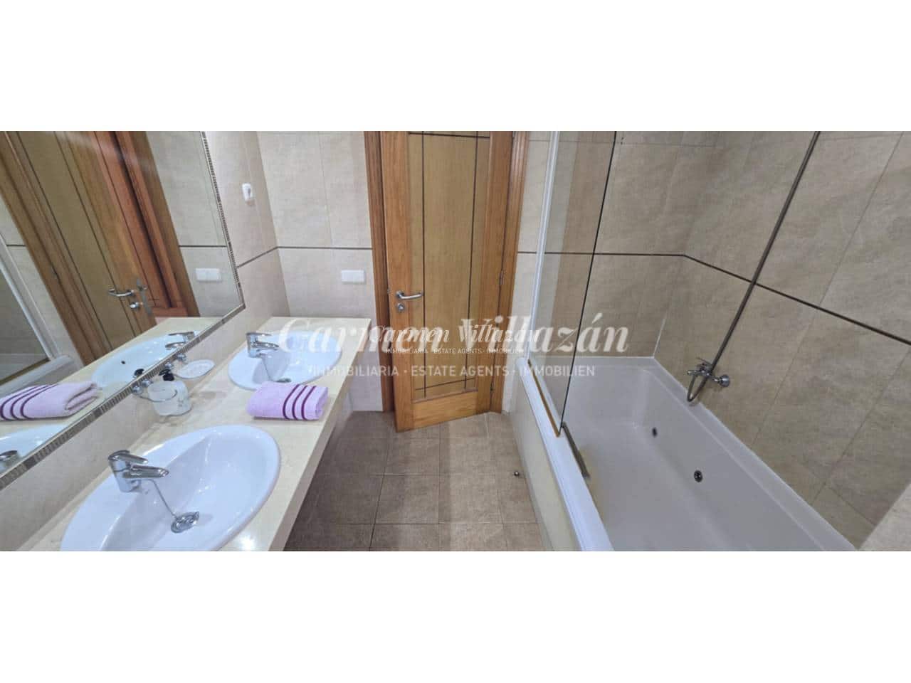 4 Zimmer Villa zu verkaufen in Caleta de Fuste mit Pool Garage - 565.000 € (Ref: 9480609)