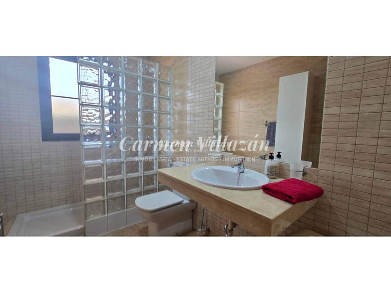 4 Zimmer Villa zu verkaufen in Caleta de Fuste mit Pool Garage - 565.000 € (Ref: 9480609)