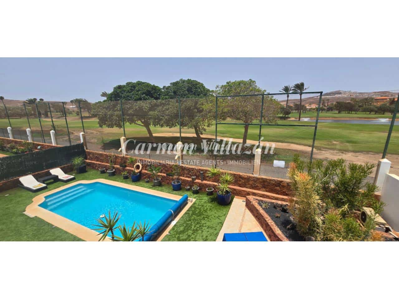 4 Zimmer Villa zu verkaufen in Caleta de Fuste mit Pool Garage - 565.000 € (Ref: 9480609)