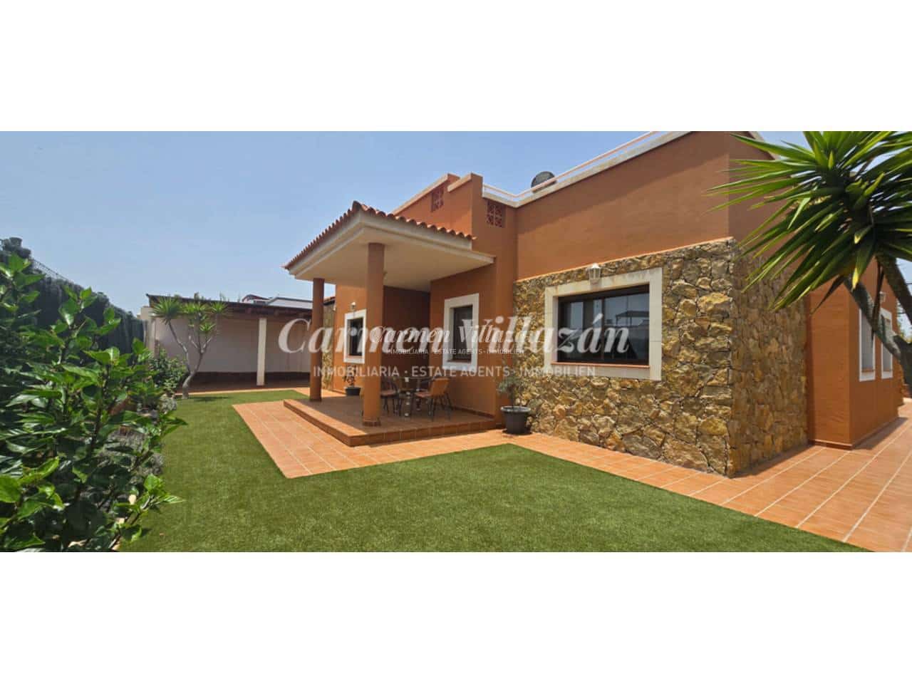 4 Zimmer Villa zu verkaufen in Caleta de Fuste mit Pool Garage - 565.000 € (Ref: 9480609)