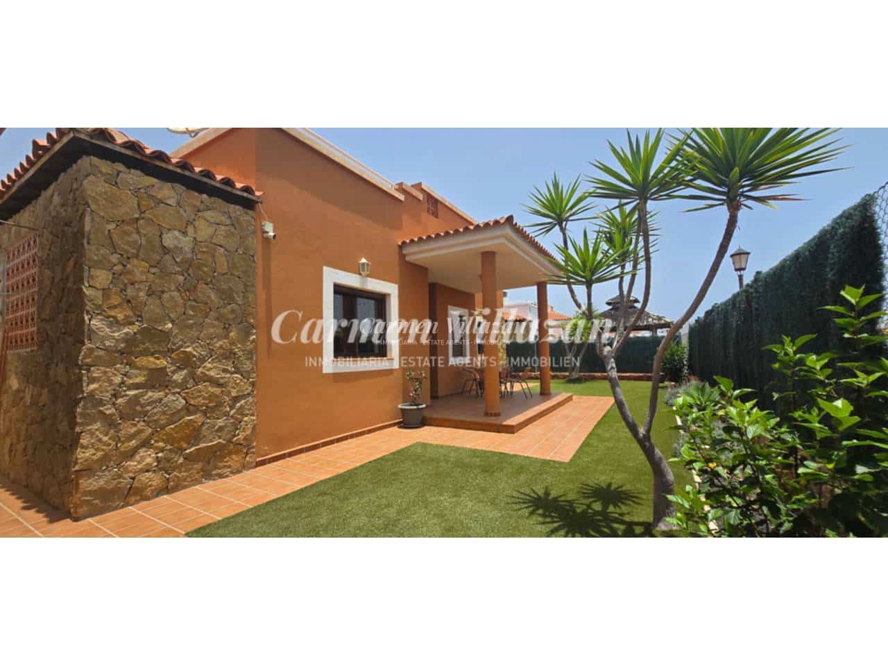 4 Zimmer Villa zu verkaufen in Caleta de Fuste mit Pool Garage - 565.000 € (Ref: 9480609)