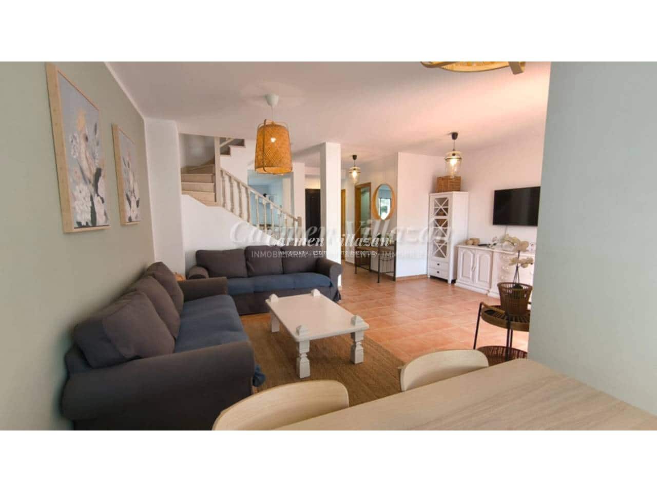 4 Zimmer Reihenhaus zu verkaufen in Corralejo mit Pool - 365.000 € (Ref: 9480612)