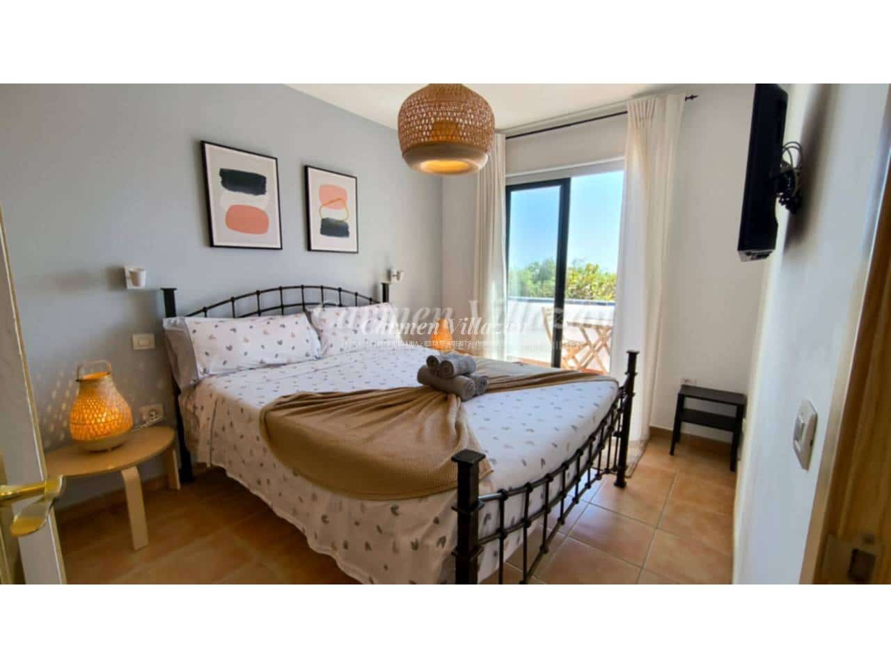 4 Zimmer Reihenhaus zu verkaufen in Corralejo mit Pool - 365.000 € (Ref: 9480612)