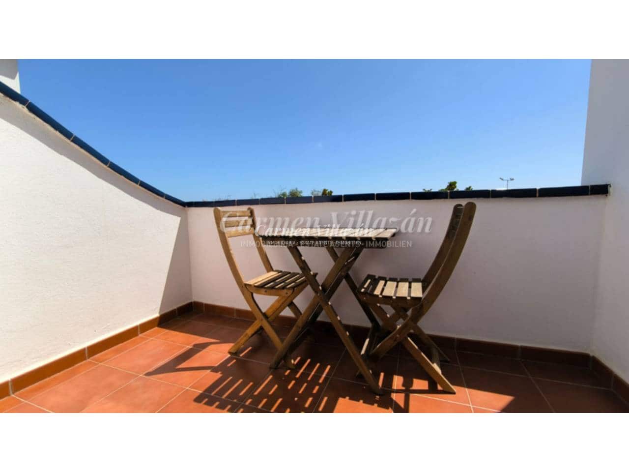 4 Zimmer Reihenhaus zu verkaufen in Corralejo mit Pool - 365.000 € (Ref: 9480612)