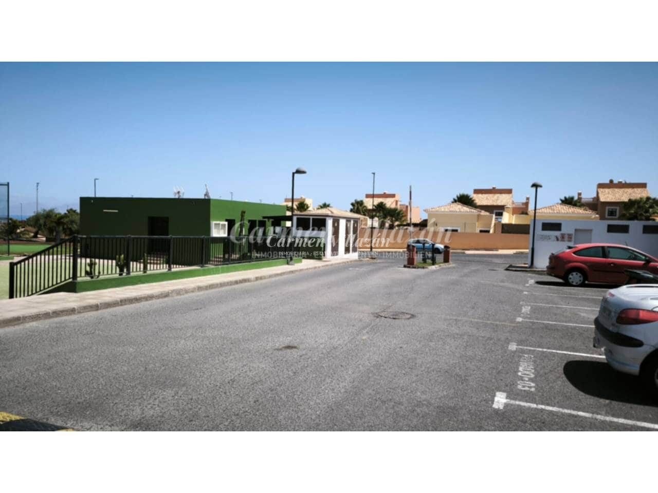 4 Zimmer Reihenhaus zu verkaufen in Corralejo mit Pool - 365.000 € (Ref: 9480612)