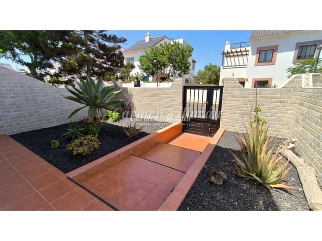 4 Zimmer Reihenhaus zu verkaufen in Corralejo, La Oliva - 365.000 € (Ref: 9480612)