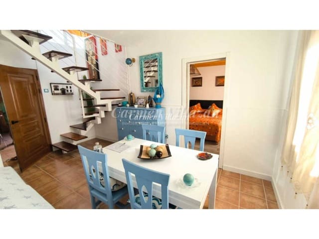 3 makuuhuone Omakotitalo myytävänä paikassa Corralejo, La Oliva mukana uima-altaan 
autotalli - 265 000 € (Ref: 9480614)