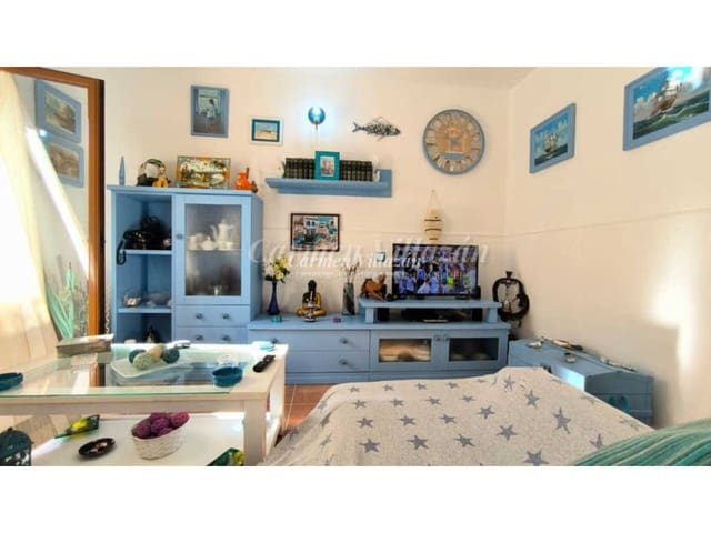 3 makuuhuone Omakotitalo myytävänä paikassa Corralejo, La Oliva mukana uima-altaan 
autotalli - 265 000 € (Ref: 9480614)