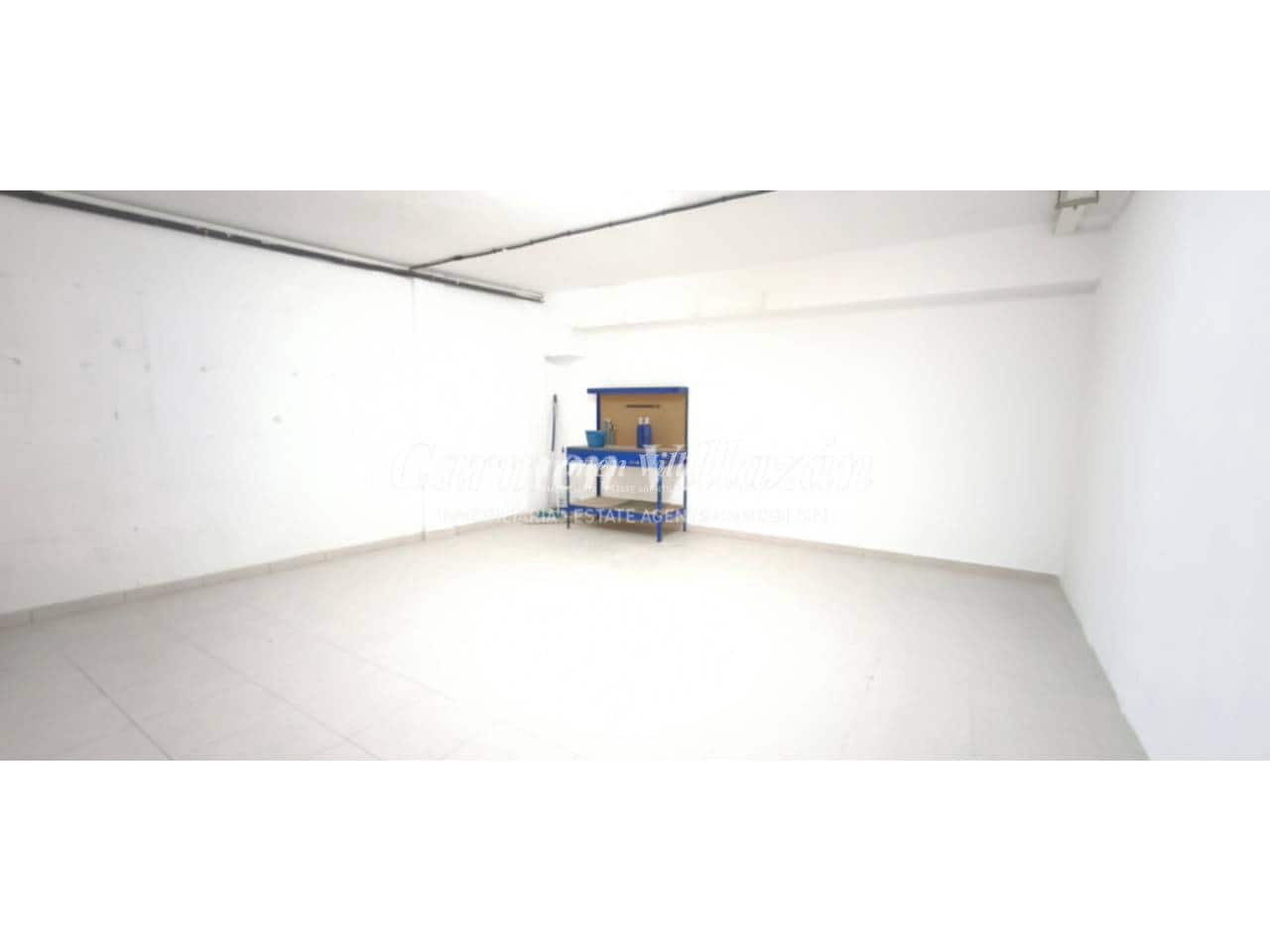 4 bedroom Apartment for sale in Antigua with garage - € 272,000 (Ref: 9480617)