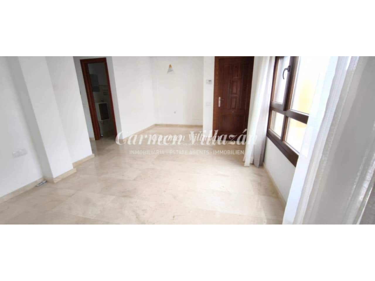 4 bedroom Apartment for sale in Antigua with garage - € 272,000 (Ref: 9480617)