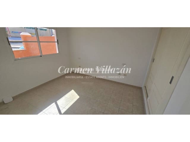 Apartamento de 2 habitaciones en Caleta de Fuste, Antigua en venta con piscina - 175.000 € (Ref: 9480620)