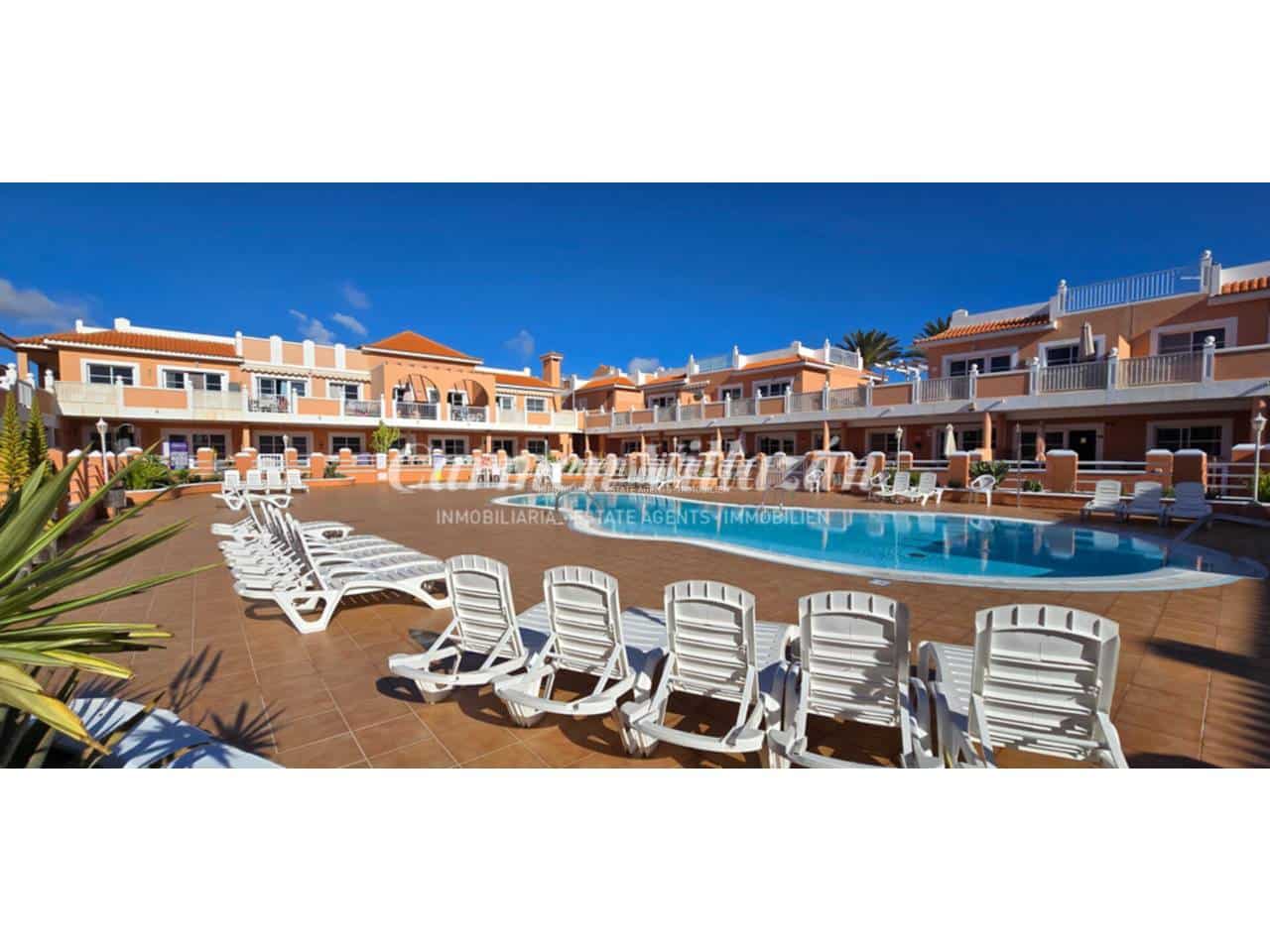 2 chambre Appartement à vendre à Caleta de Fuste avec piscine - 175 000 € (Ref: 9480621)