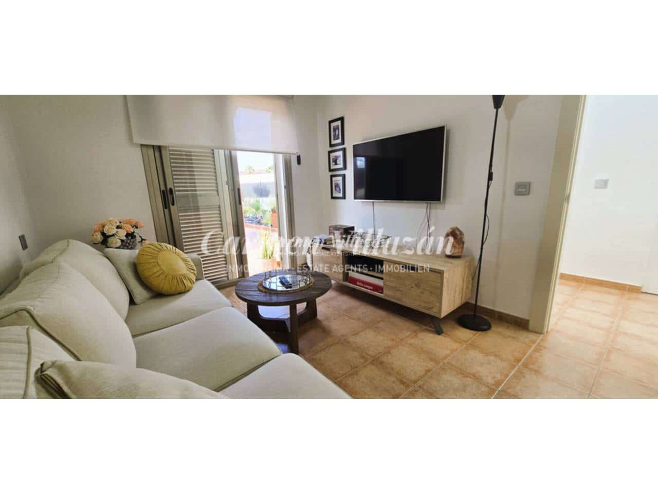 4 bedroom Villa for sale in Caleta de Fuste with pool garage - € 660,000 (Ref: 9480623)