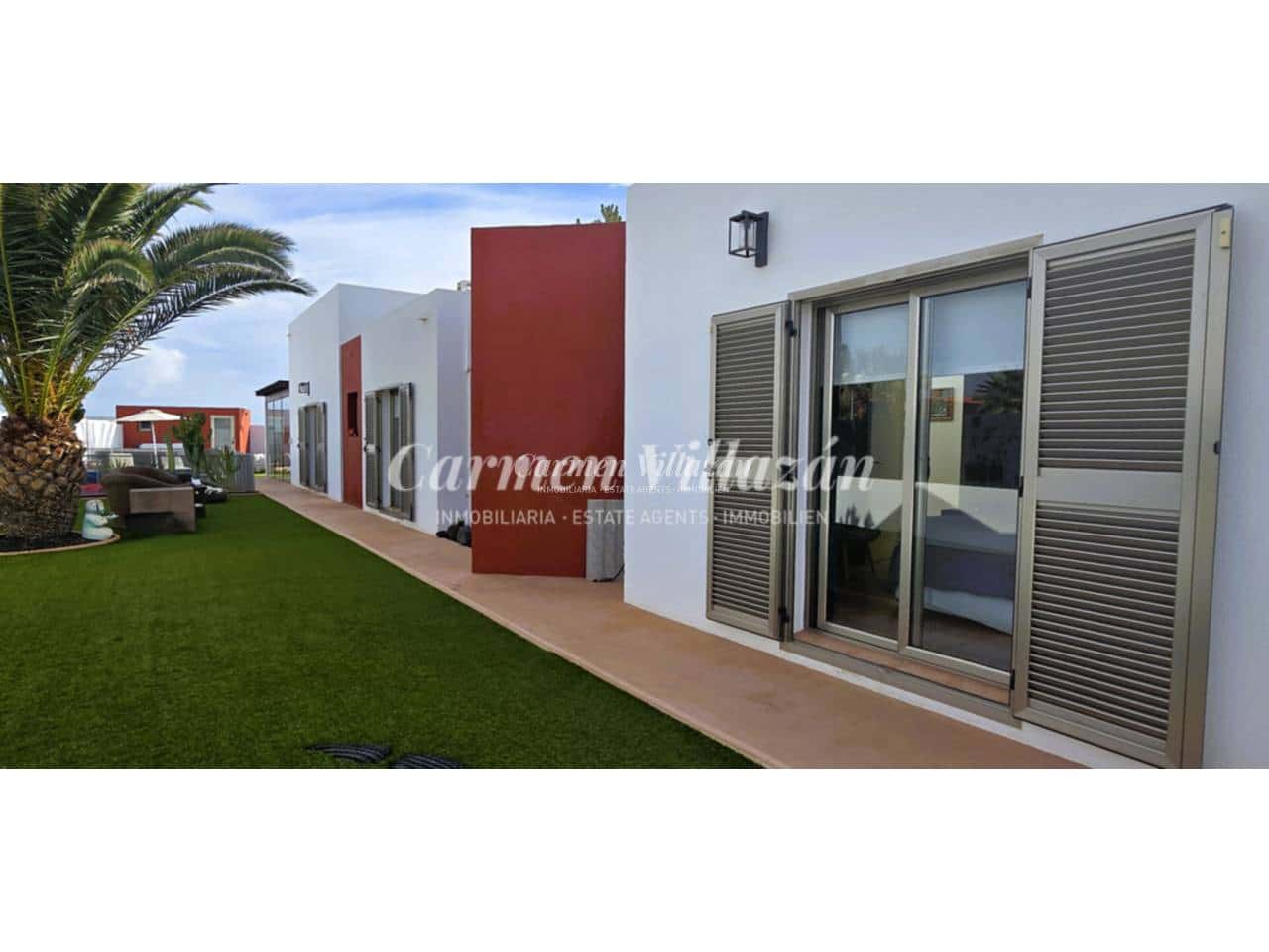 4 bedroom Villa for sale in Caleta de Fuste with pool garage - € 660,000 (Ref: 9480623)