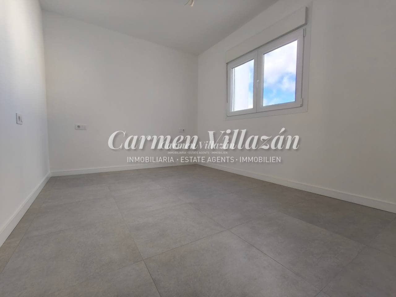 3 bedroom Apartment for sale in Puerto del Rosario with garage - € 250,000 (Ref: 9480626)