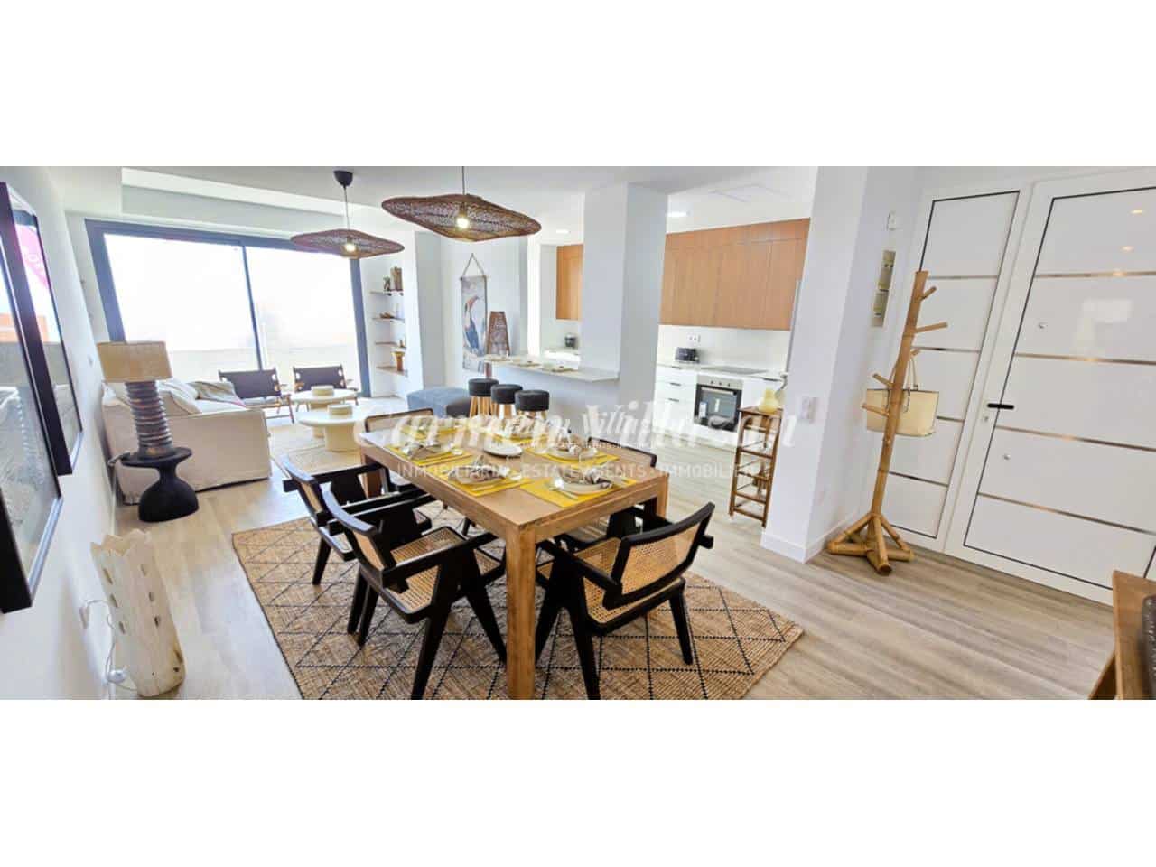 3 Zimmer Apartment zu verkaufen in Caleta de Fuste mit Pool Garage - 290.000 € (Ref: 9480628)