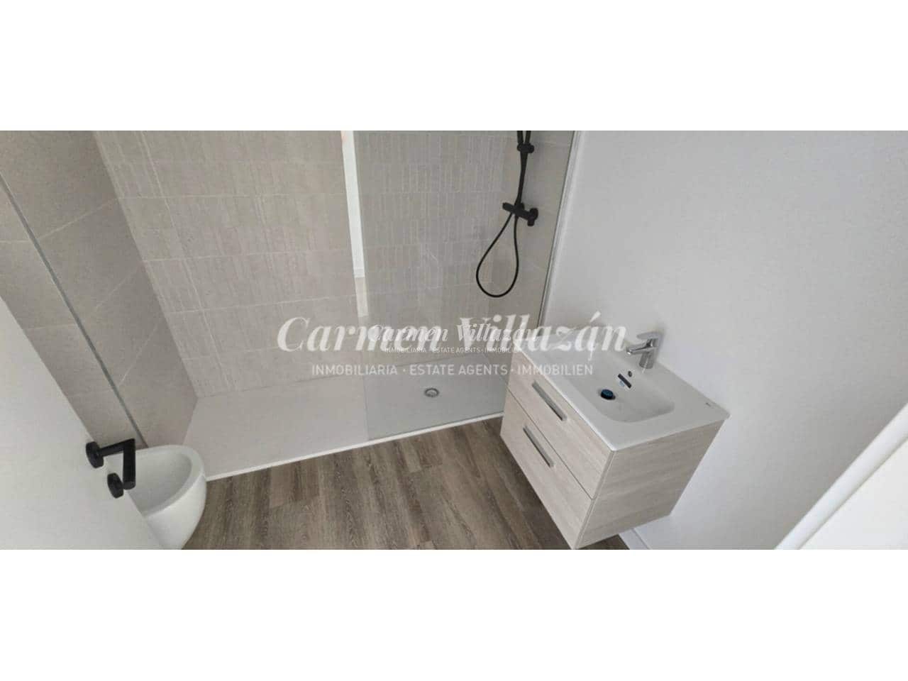 2 bedroom Apartment for sale in Caleta de Fuste with pool garage - € 275,000 (Ref: 9480629)