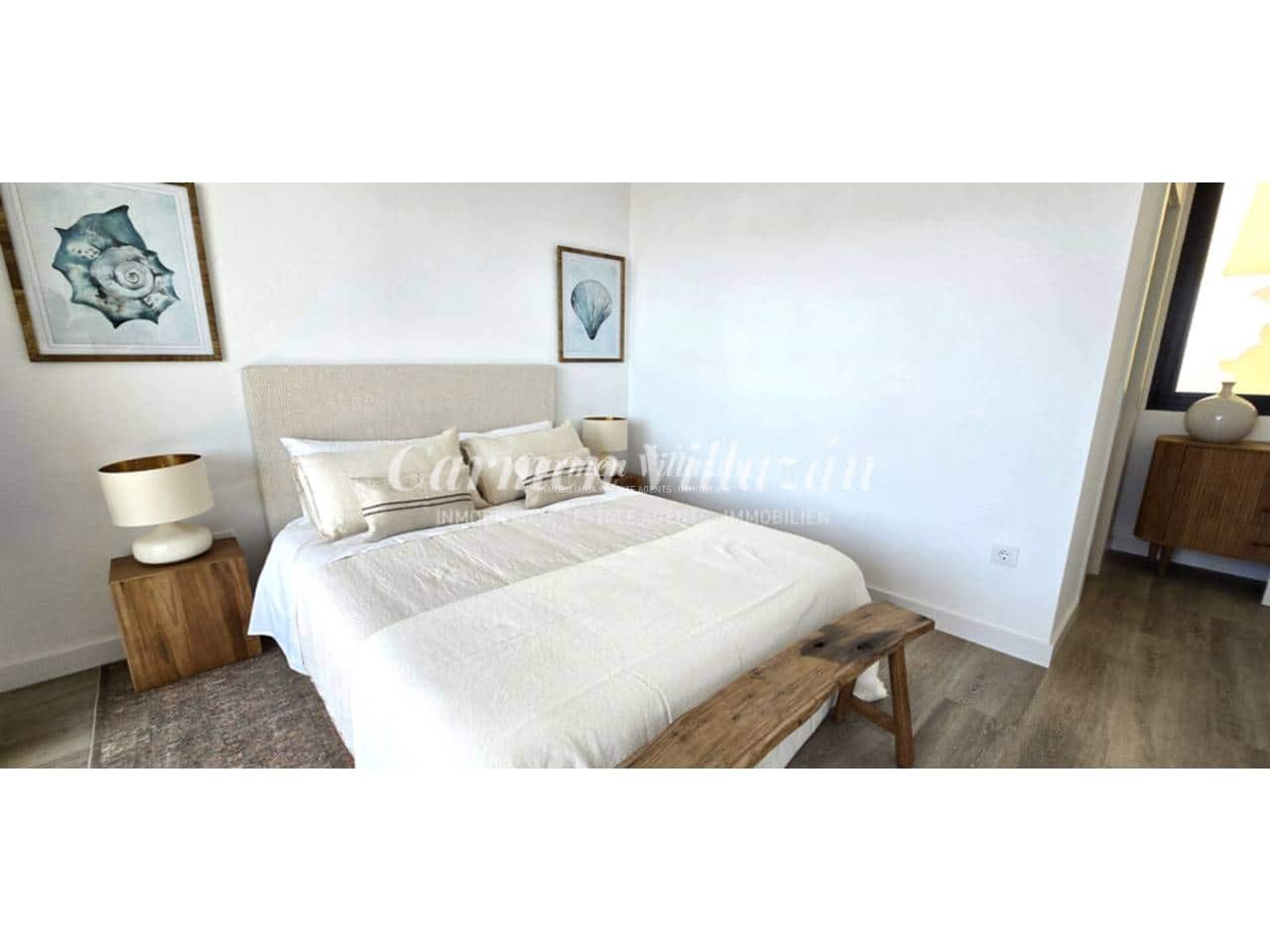 2 bedroom Apartment for sale in Caleta de Fuste with pool garage - € 275,000 (Ref: 9480629)