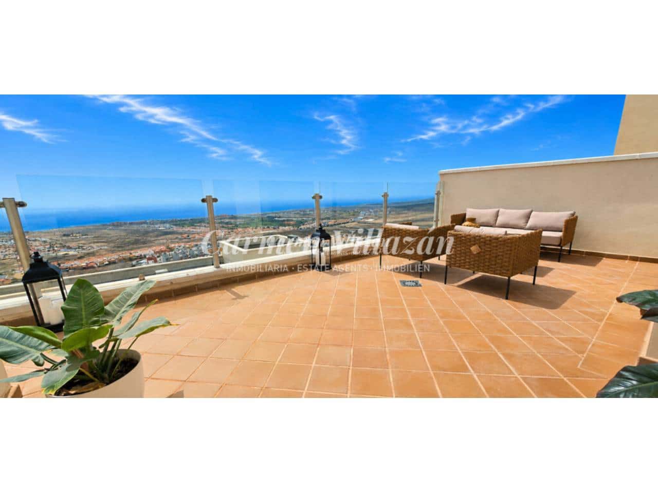 2 bedroom Apartment for sale in Caleta de Fuste with pool garage - € 275,000 (Ref: 9480629)