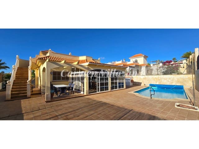 4 makuuhuone Huvila myytävänä paikassa Caleta de Fuste, Antigua mukana uima-altaan 
autotalli - 499 000 € (Ref: 9480631)