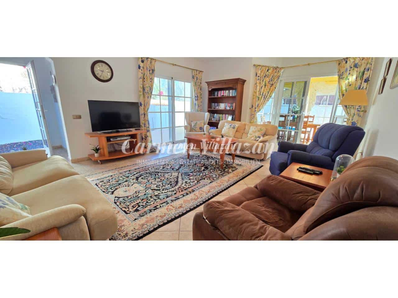 4 makuuhuone Huvila myytävänä paikassa Caleta de Fuste mukana uima-altaan 
autotalli - 499 000 € (Ref: 9480631)