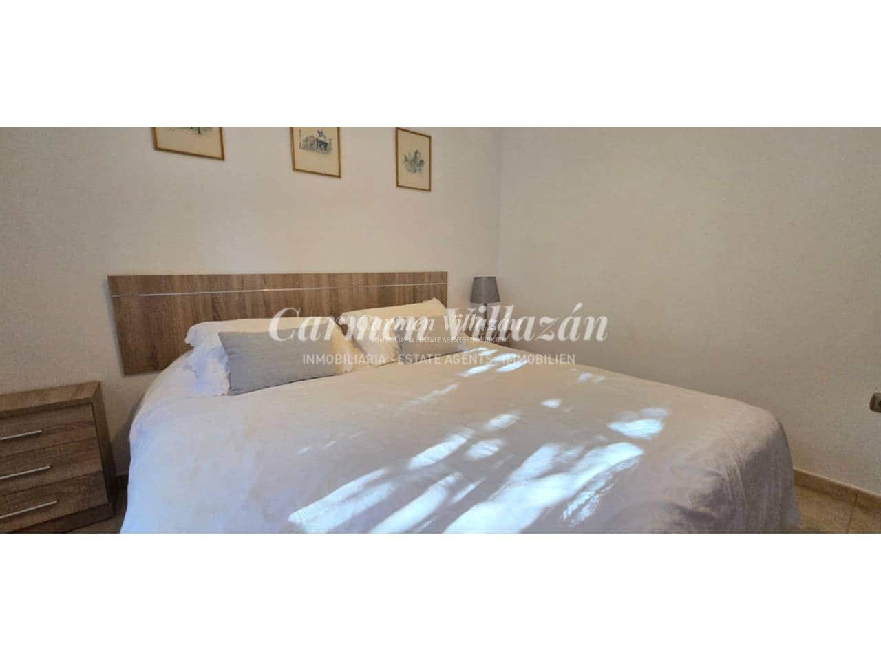 4 makuuhuone Huvila myytävänä paikassa Caleta de Fuste mukana uima-altaan 
autotalli - 499 000 € (Ref: 9480631)