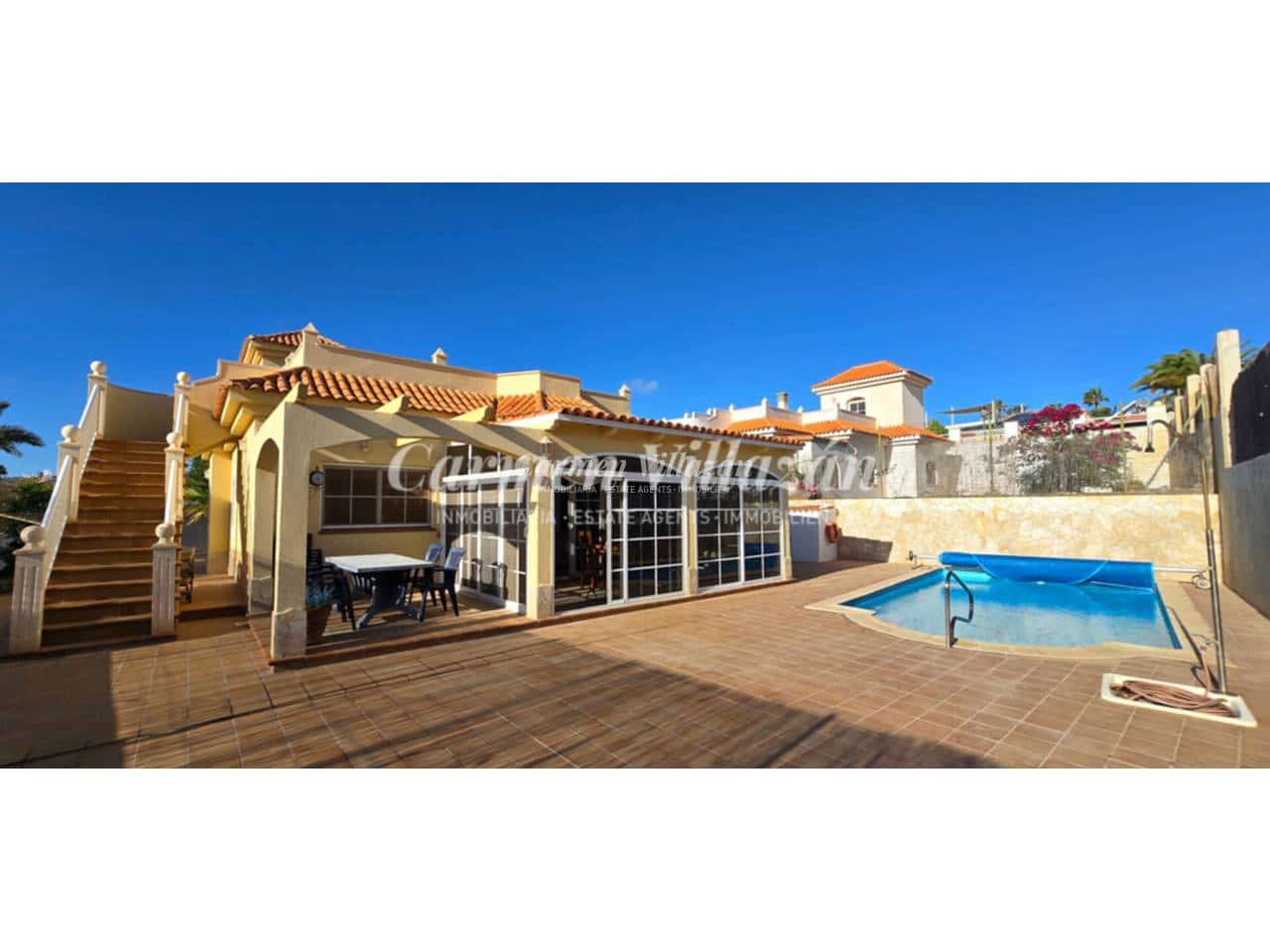 4 makuuhuone Huvila myytävänä paikassa Caleta de Fuste mukana uima-altaan 
autotalli - 499 000 € (Ref: 9480631)