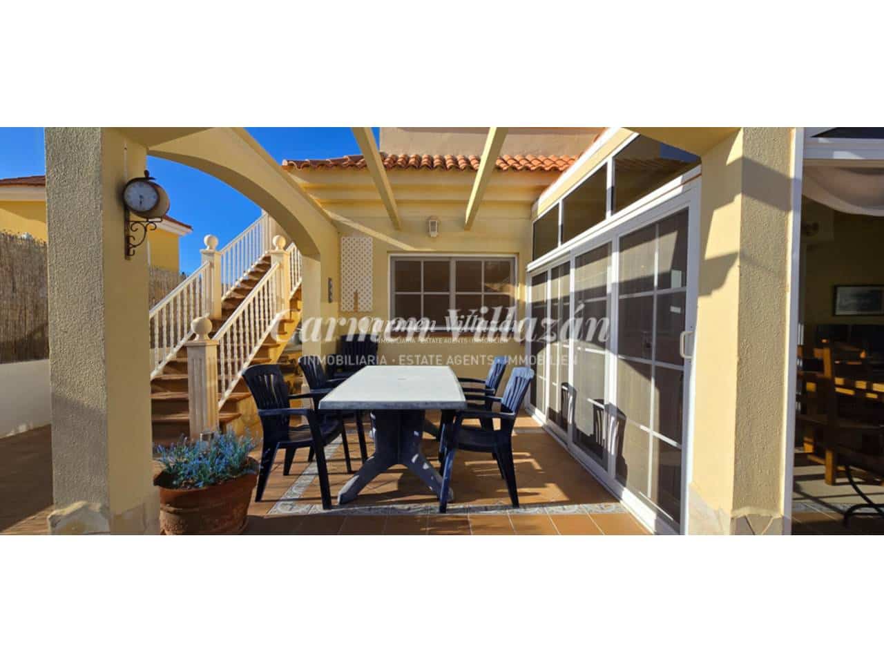 4 makuuhuone Huvila myytävänä paikassa Caleta de Fuste mukana uima-altaan 
autotalli - 499 000 € (Ref: 9480631)