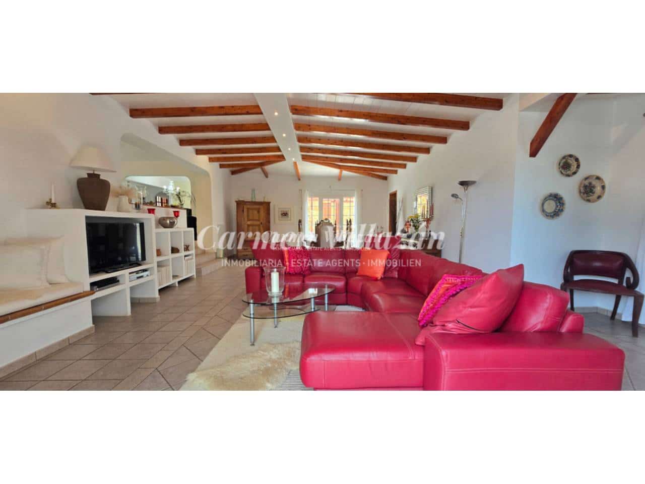 6 bedroom Villa for sale in Triquivijate with pool garage - € 1,050,000 (Ref: 9480633)