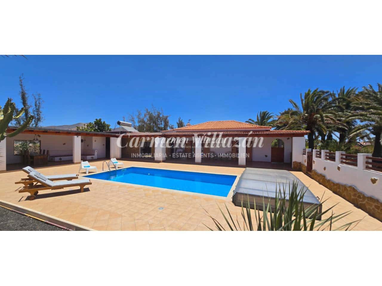 6 bedroom Villa for sale in Triquivijate with pool garage - € 1,050,000 (Ref: 9480633)