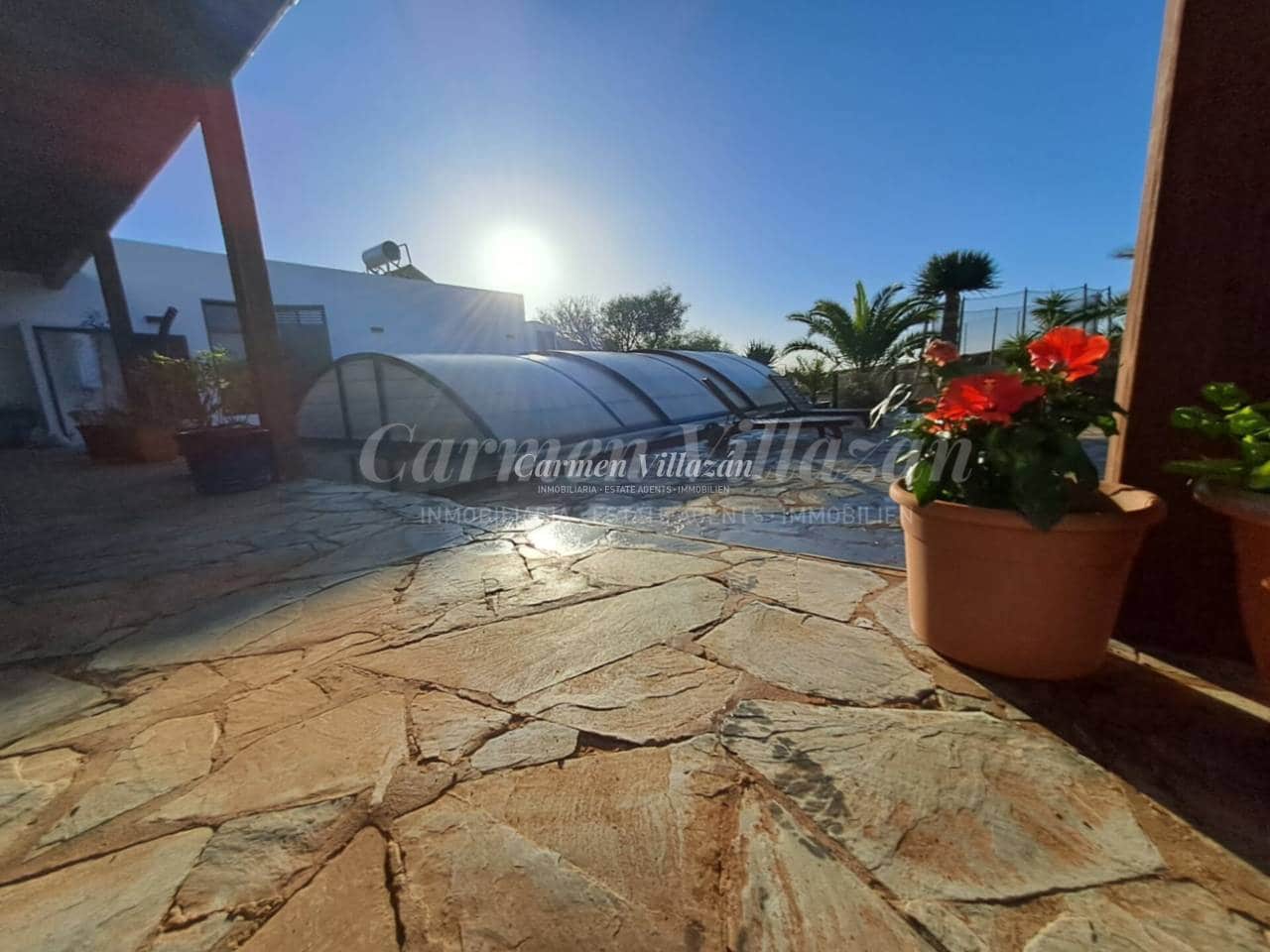 Chalet de 6 habitaciones en Puerto del Rosario en venta con piscina garaje - 710.000 € (Ref: 9480634)