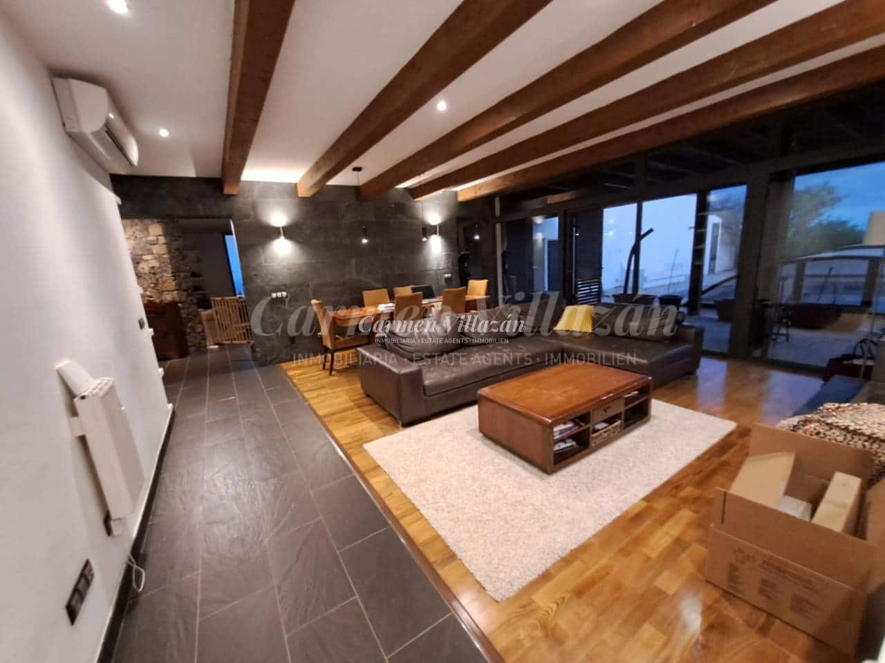 Chalet de 6 habitaciones en Puerto del Rosario en venta con piscina garaje - 710.000 € (Ref: 9480634)