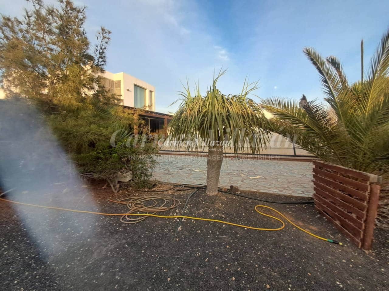 Chalet de 6 habitaciones en Puerto del Rosario en venta con piscina garaje - 710.000 € (Ref: 9480634)