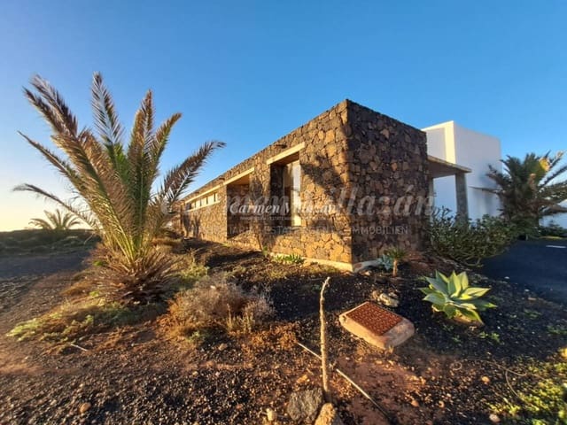 Chalet de 6 habitaciones en Puerto del Rosario en venta con piscina garaje - 710.000 € (Ref: 9480634)