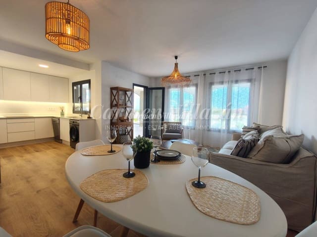 Apartamento de 2 habitaciones en Corralejo, La Oliva en venta con piscina garaje - 245.000 € (Ref: 9487938)