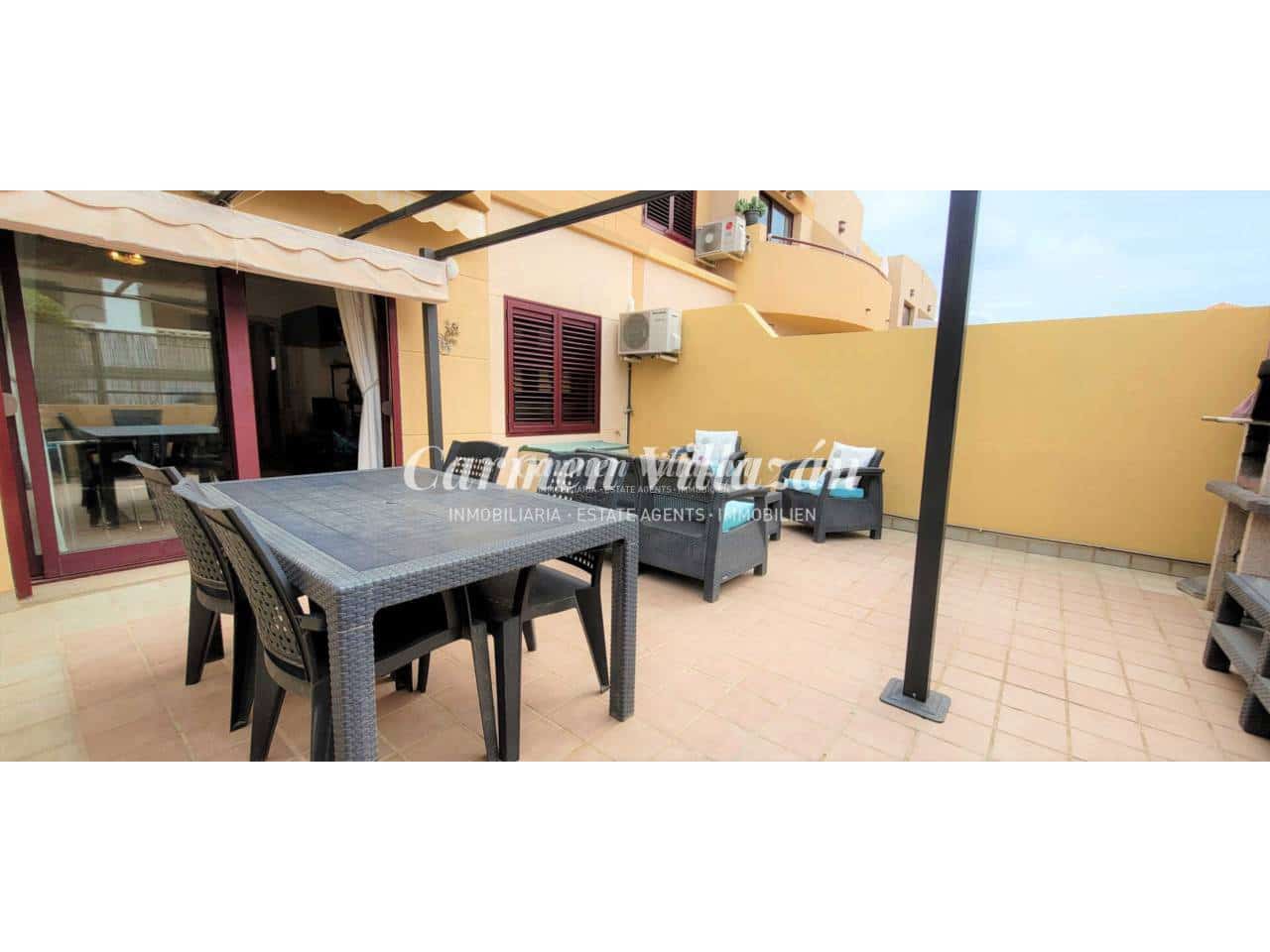 2 bedroom Apartment for sale in Caleta de Fuste with pool garage - € 185,000 (Ref: 9500966)