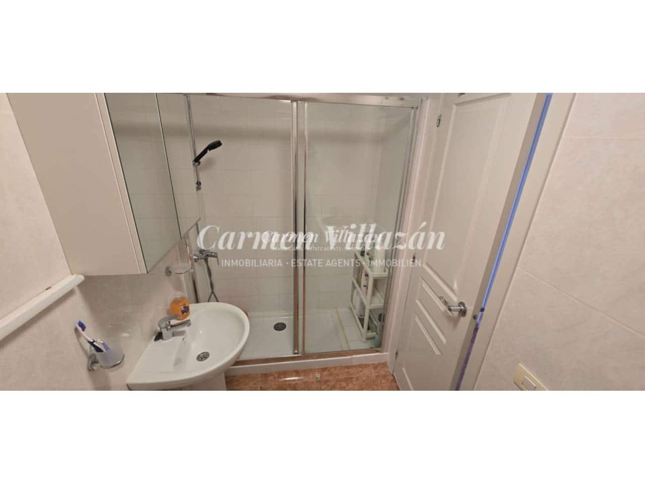 2 bedroom Apartment for sale in Caleta de Fuste with pool garage - € 185,000 (Ref: 9500966)