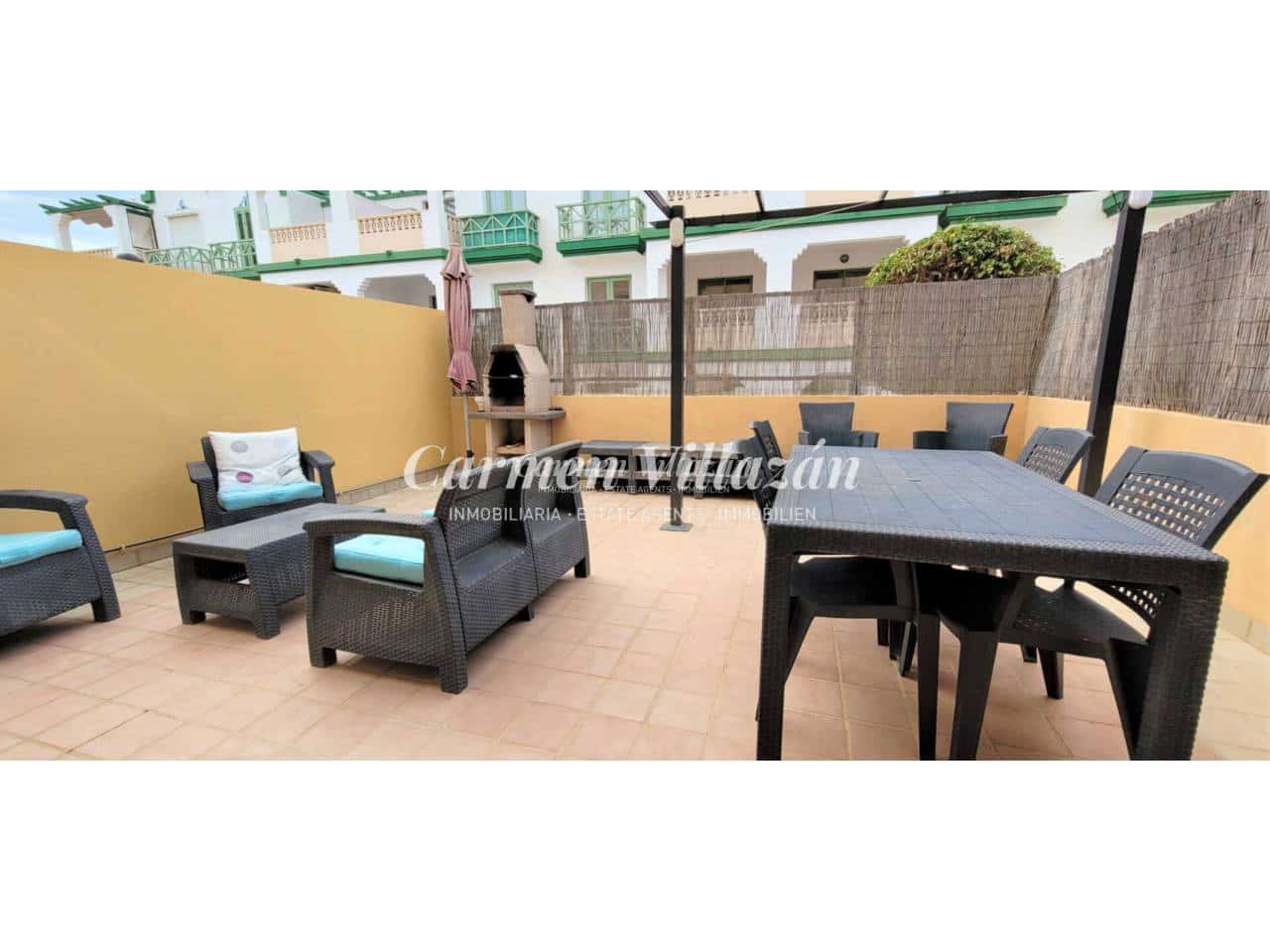 2 bedroom Apartment for sale in Caleta de Fuste with pool garage - € 185,000 (Ref: 9500966)