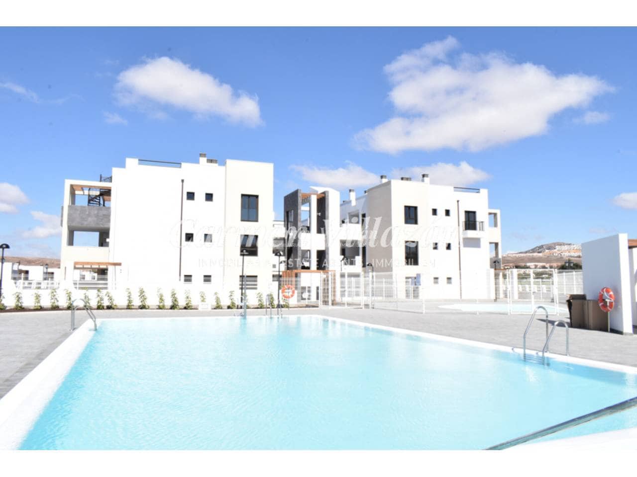 2 bedroom Apartment for sale in Caleta de Fuste with pool garage - € 350,000 (Ref: 9503709)