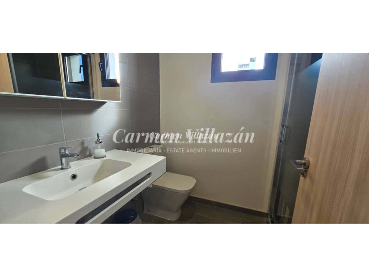 2 bedroom Apartment for sale in Caleta de Fuste with pool garage - € 350,000 (Ref: 9503709)