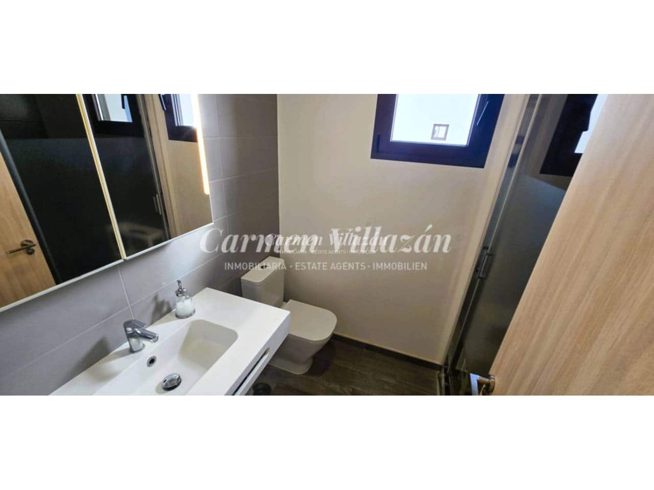 2 bedroom Apartment for sale in Caleta de Fuste with pool garage - € 350,000 (Ref: 9503709)