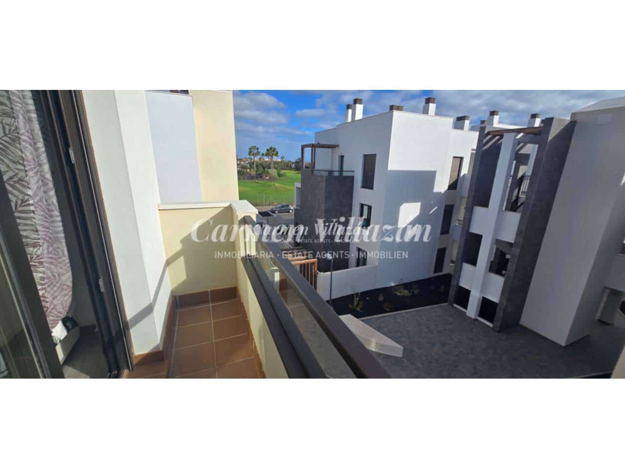 2 bedroom Apartment for sale in Caleta de Fuste with pool garage - € 350,000 (Ref: 9503709)