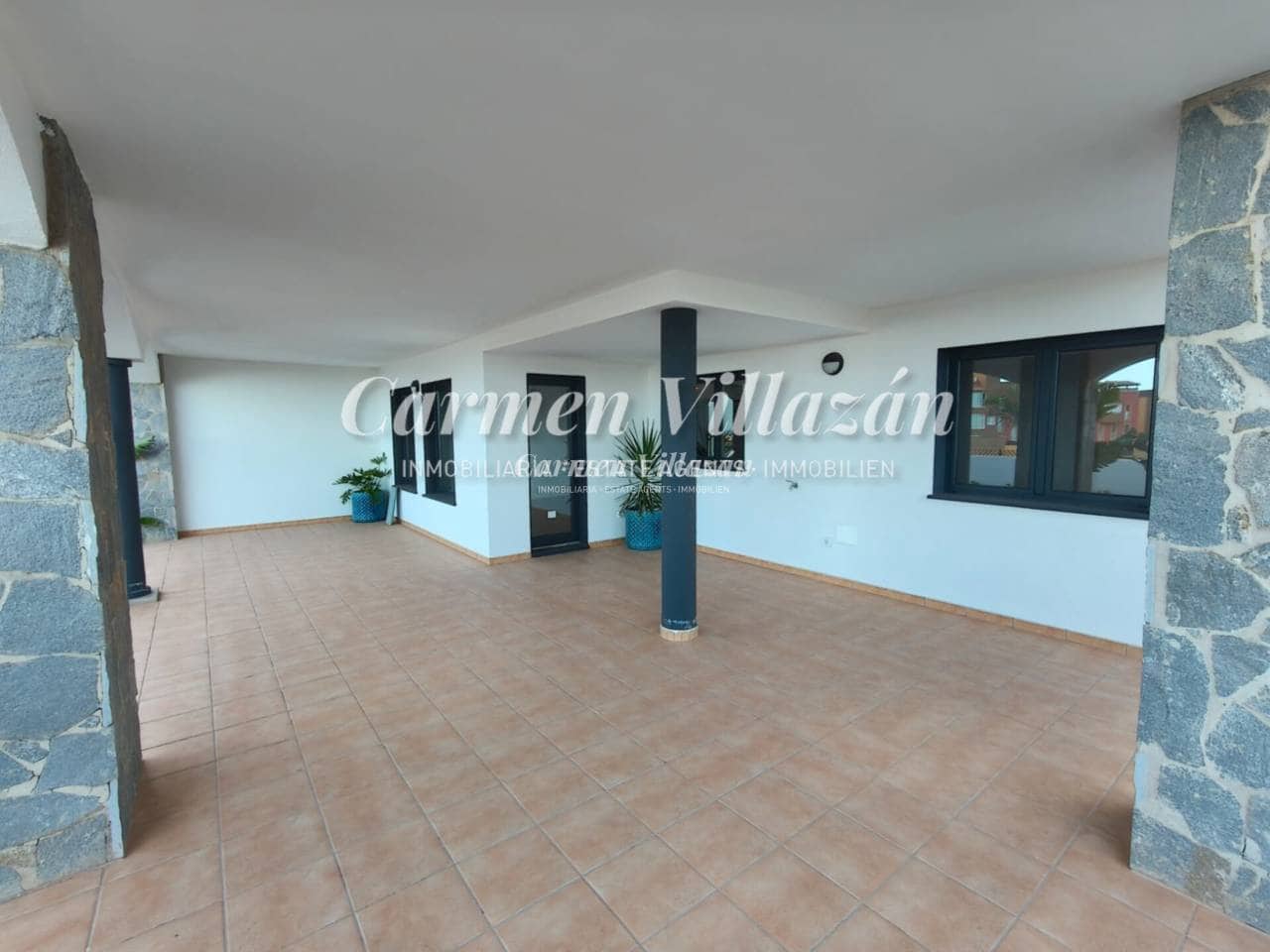 3 Zimmer Apartment zu verkaufen in Corralejo mit Pool Garage - 335.000 € (Ref: 9511976)