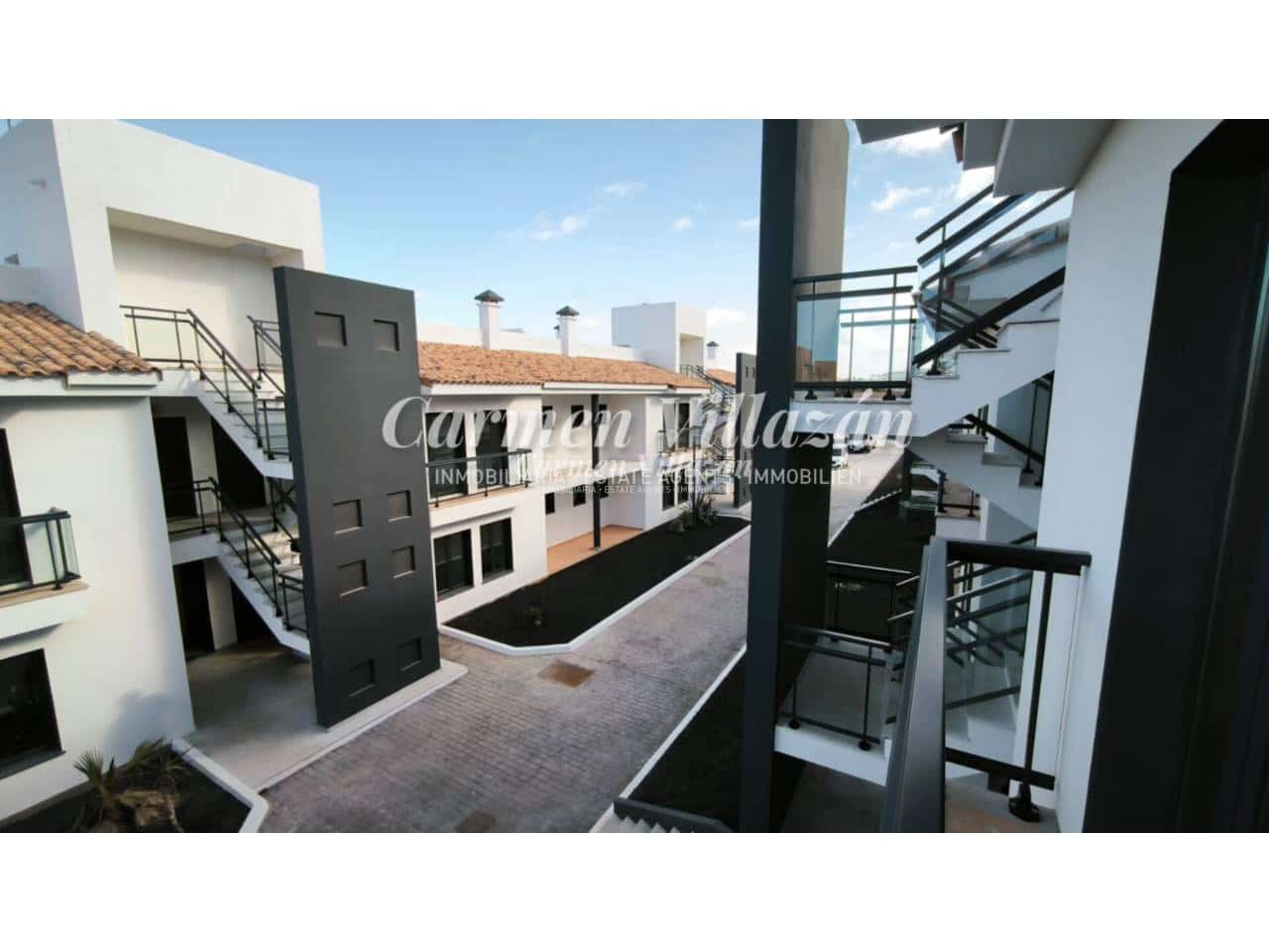 3 Zimmer Apartment zu verkaufen in Corralejo mit Pool Garage - 335.000 € (Ref: 9511976)