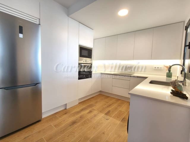 3 sypialnia Apartament na sprzedaż w Corralejo, La Oliva z basenem garażem - 335 000 € (Ref: 9511976)