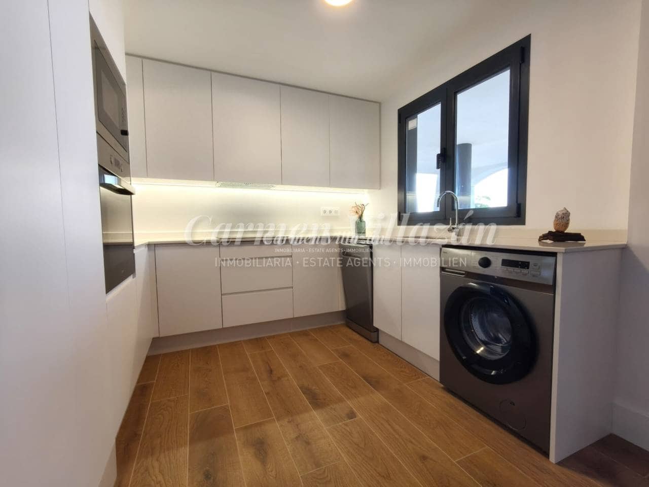 3 bedroom Apartment for sale in Corralejo with pool garage - € 335,000 (Ref: 9511976)